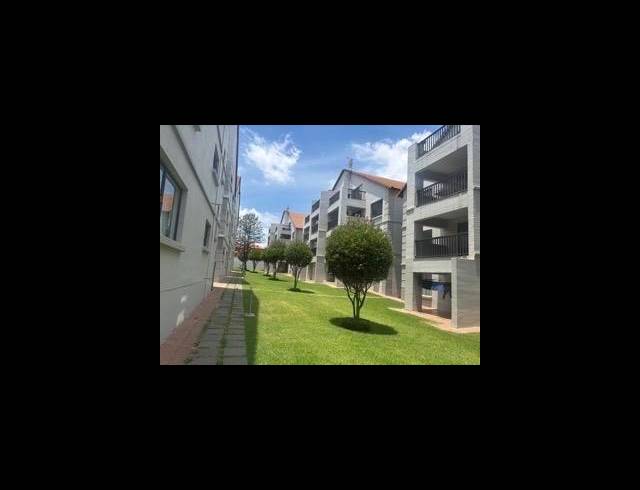 3 BEDROOM APARTMENT FOR SALE IN SUNNINGHILL